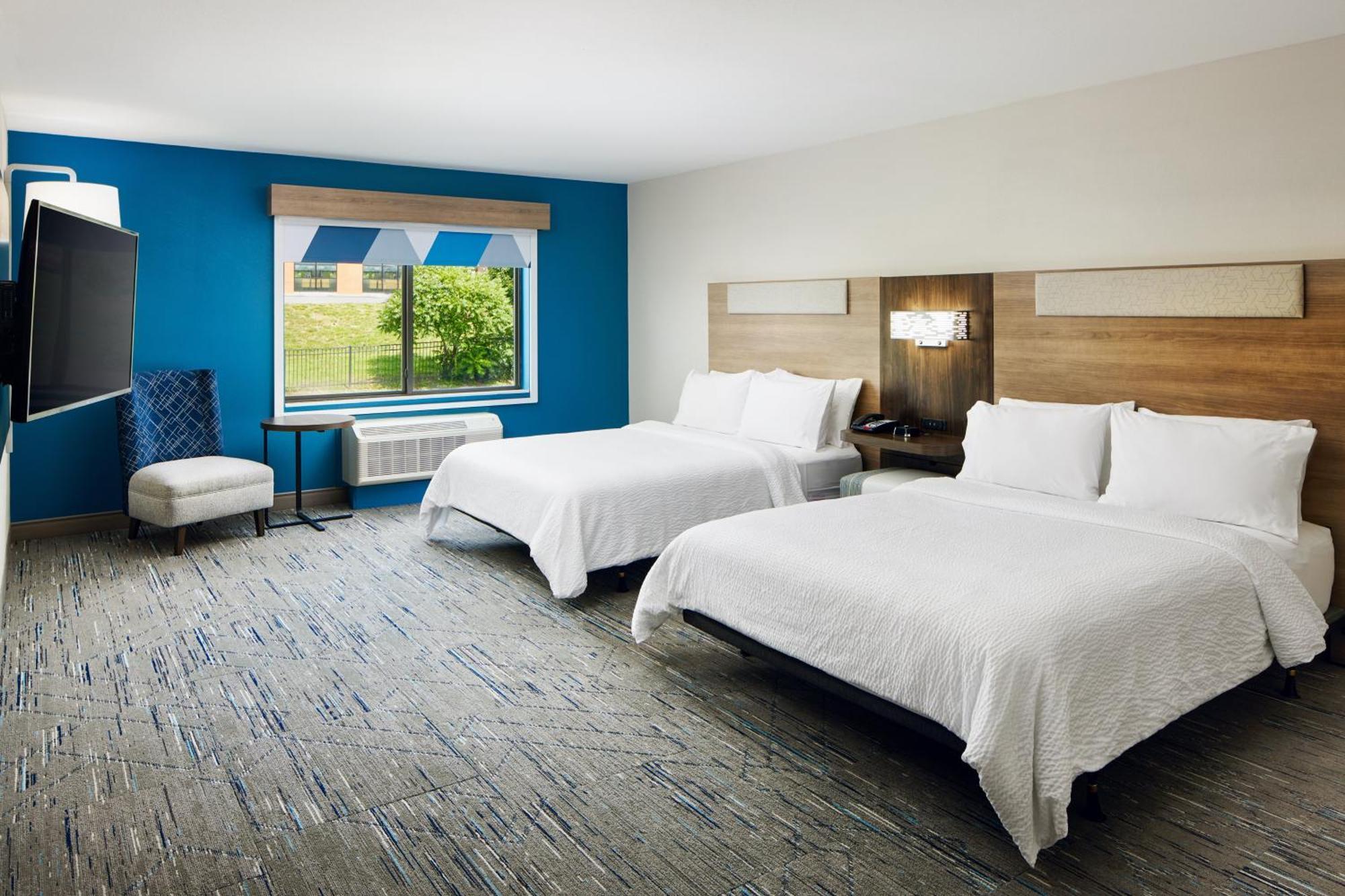 Holiday Inn Express And Suites Wheeling By Ihg Triadelphia Exterior foto